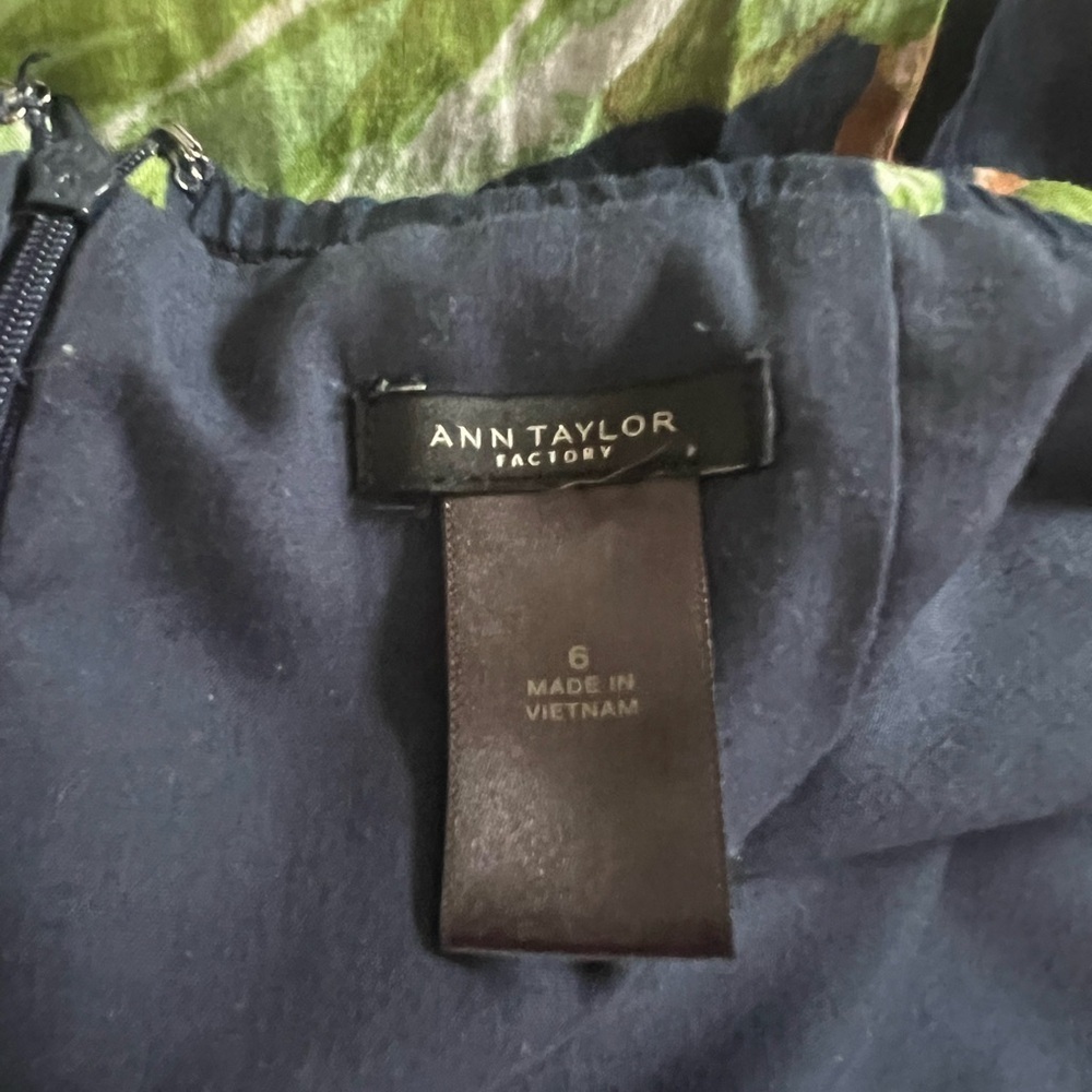 Ann Taylor Factory Navy Midi Dress with Green Leaf Print - Picture 4 of 4